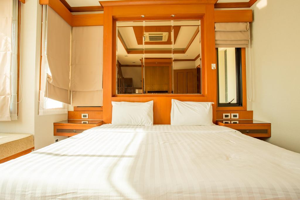 Natcha Pool Villa Pattaya ภายนอก รูปภาพ