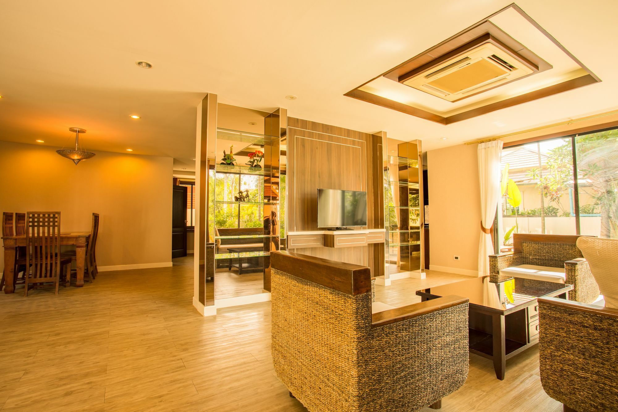 Natcha Pool Villa Pattaya ภายนอก รูปภาพ